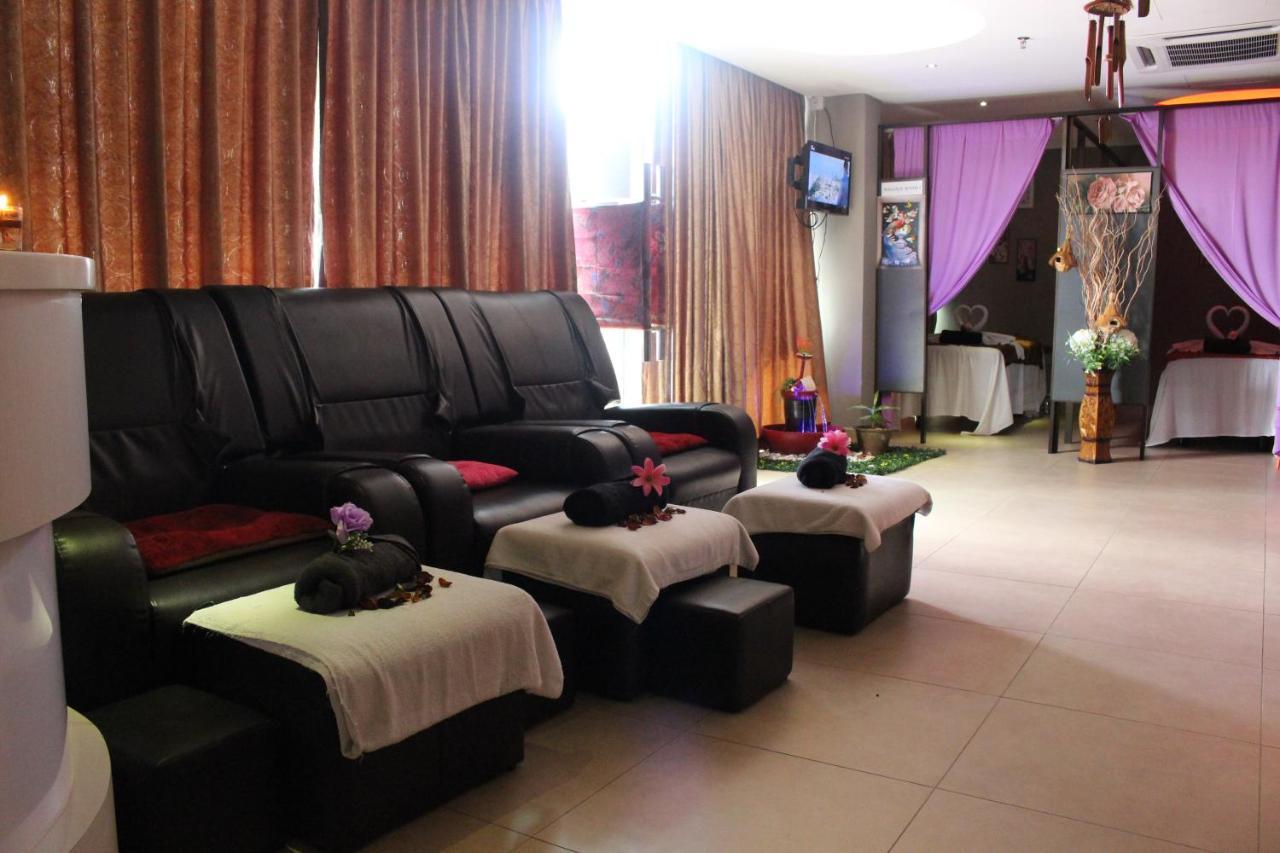 Paradise Spa Hotel Port Dickson Exterior photo